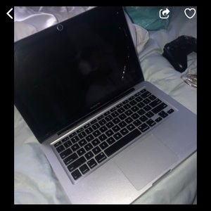 Mac book pro tiny crack works like new